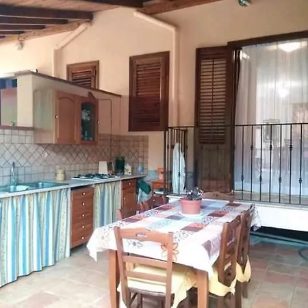 Costanzo Dom wakacyjny Campofelice Di Roccella